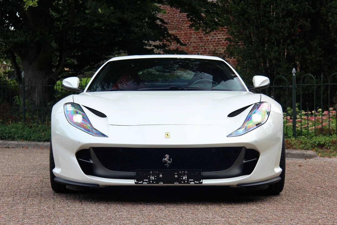 2018 Ferrari 812 Superfast - Image 2 of 31