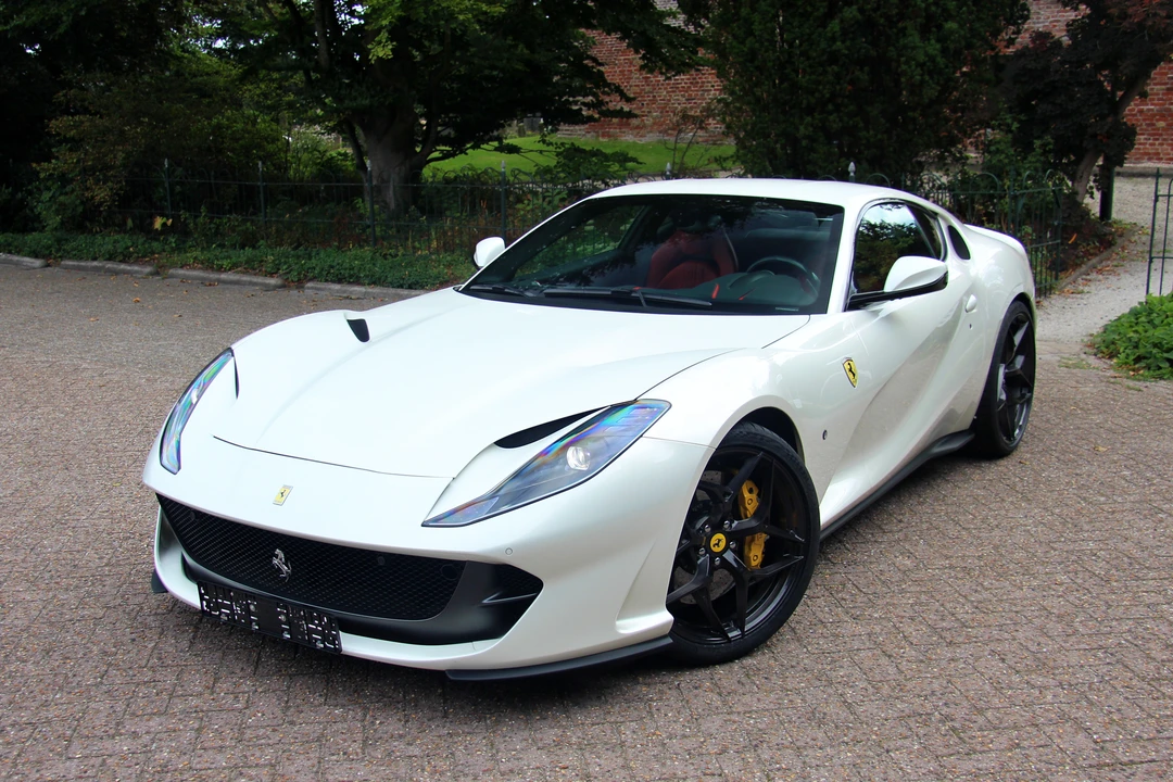 2018 Ferrari 812 Superfast - Image 12 of 31