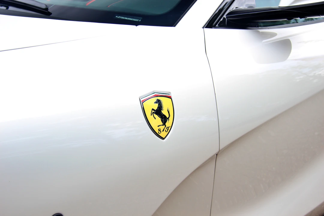 2018 Ferrari 812 Superfast - Image 27 of 31