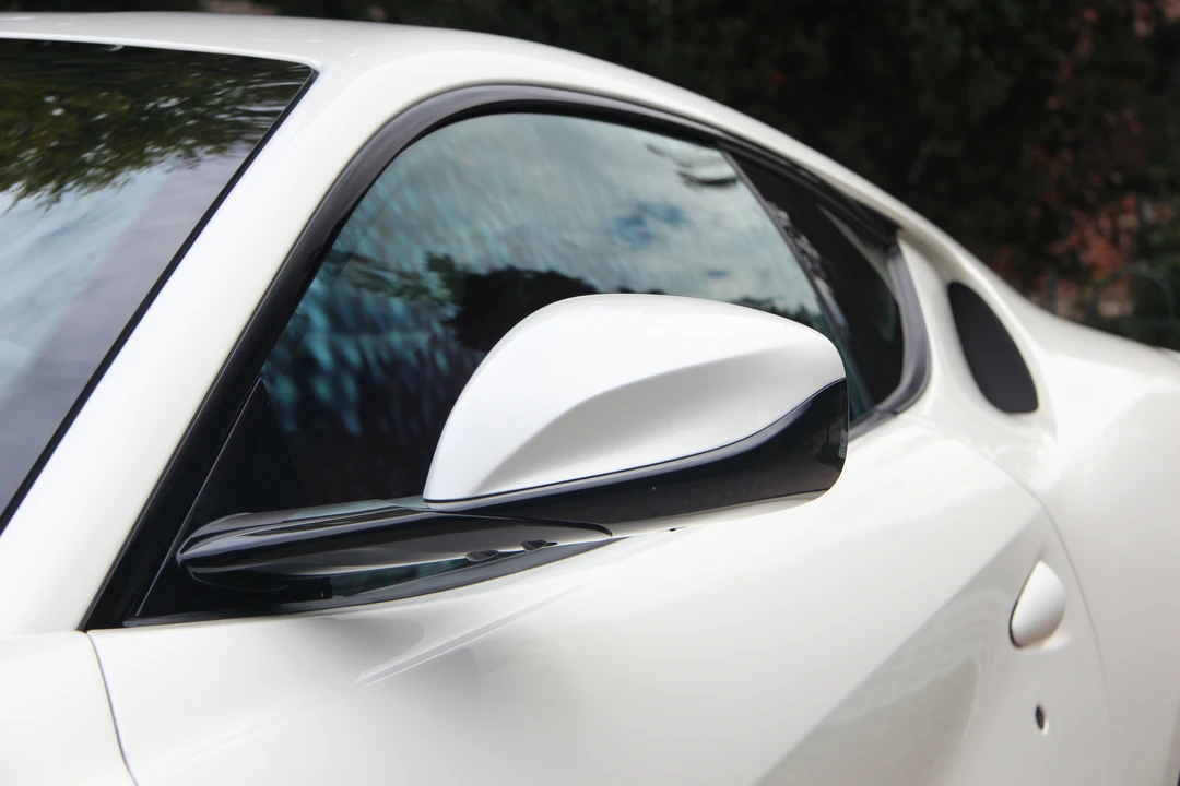 2018 Ferrari 812 Superfast - Image 28 of 31