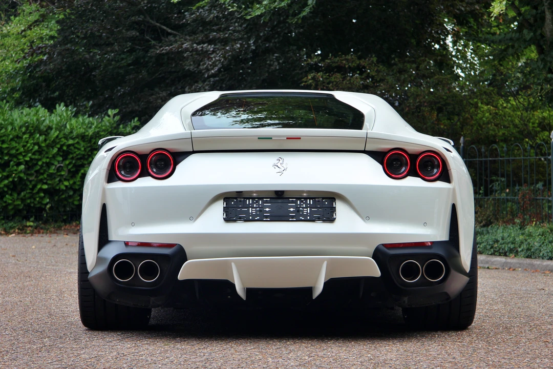 2018 Ferrari 812 Superfast - Image 7 of 31