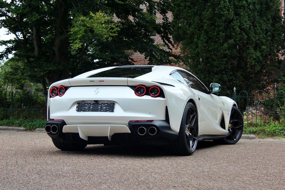 2018 Ferrari 812 Superfast - Image 8 of 31