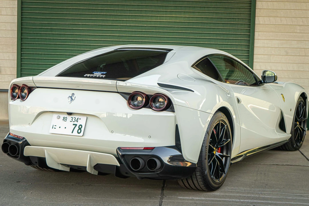 2018 Ferrari 812 Superfast - Image 17 of 21