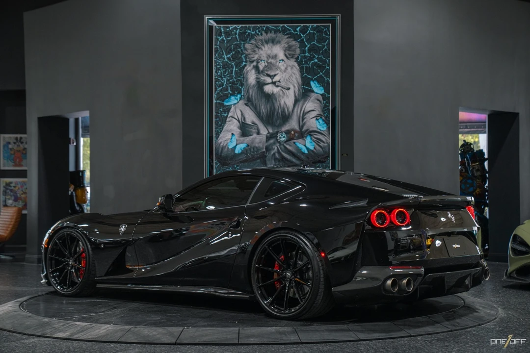 2018 Ferrari 812 Superfast - Image 11 of 31