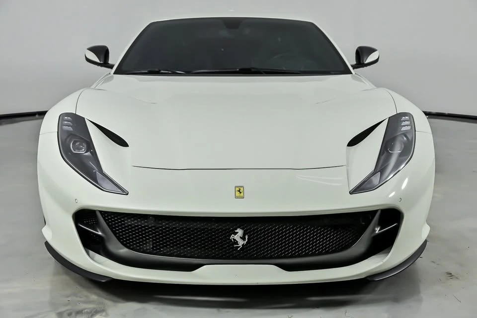 2018 Ferrari 812 Superfast - Image 5 of 20