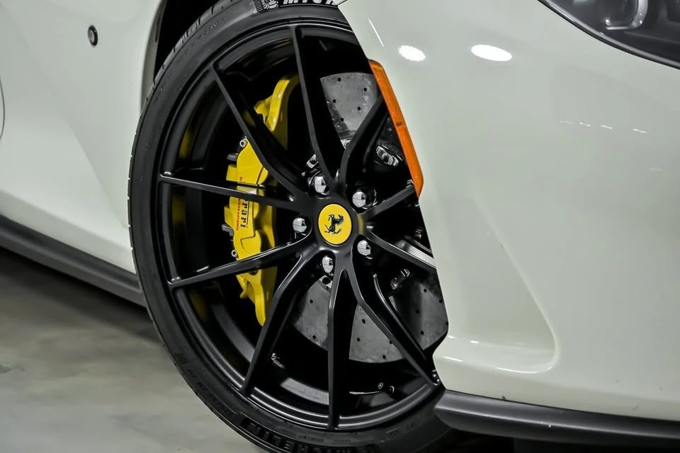 2018 Ferrari 812 Superfast - Image 4 of 20