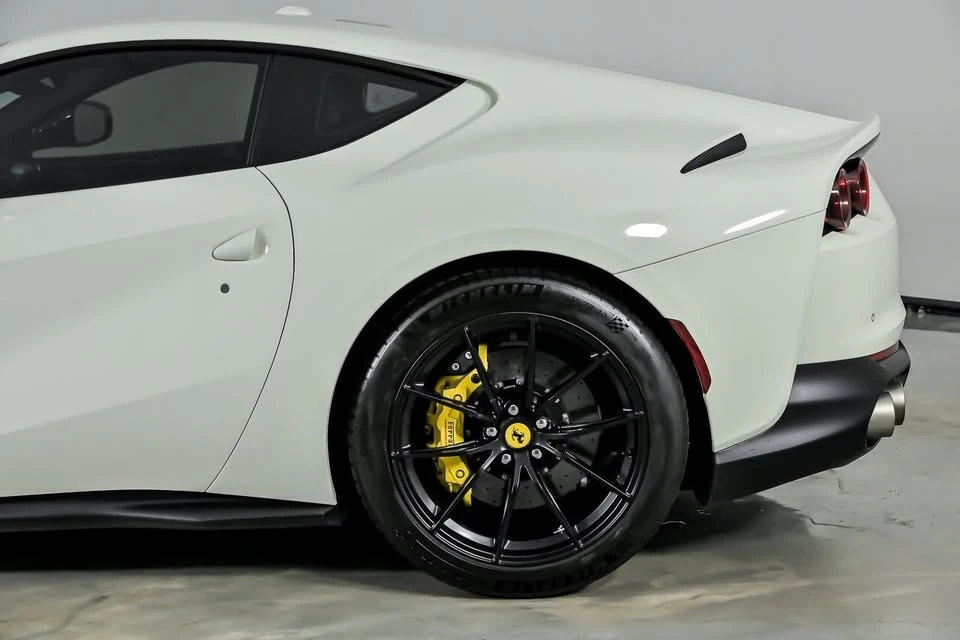 2018 Ferrari 812 Superfast - Image 9 of 20