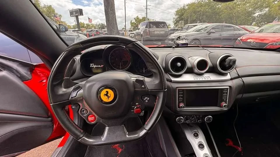 2018 Ferrari California T - Image 11 of 18