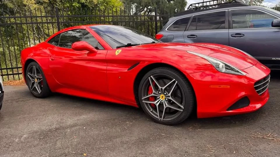 2018 Ferrari California T - Image 6 of 18