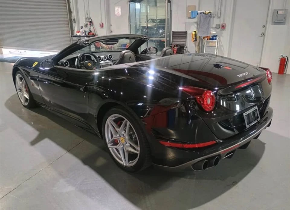 2018 Ferrari California T - Image 2 of 6