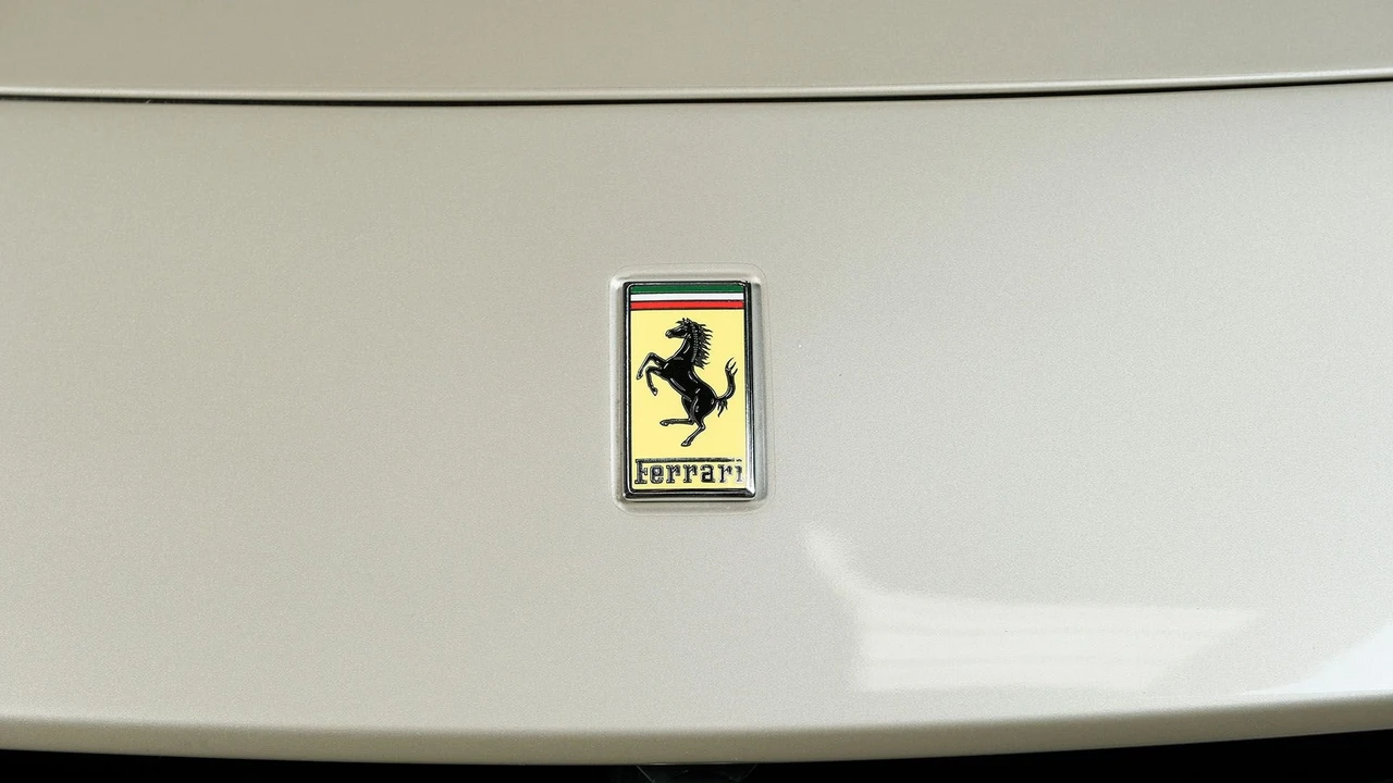 2018 Ferrari California T - Image 14 of 31