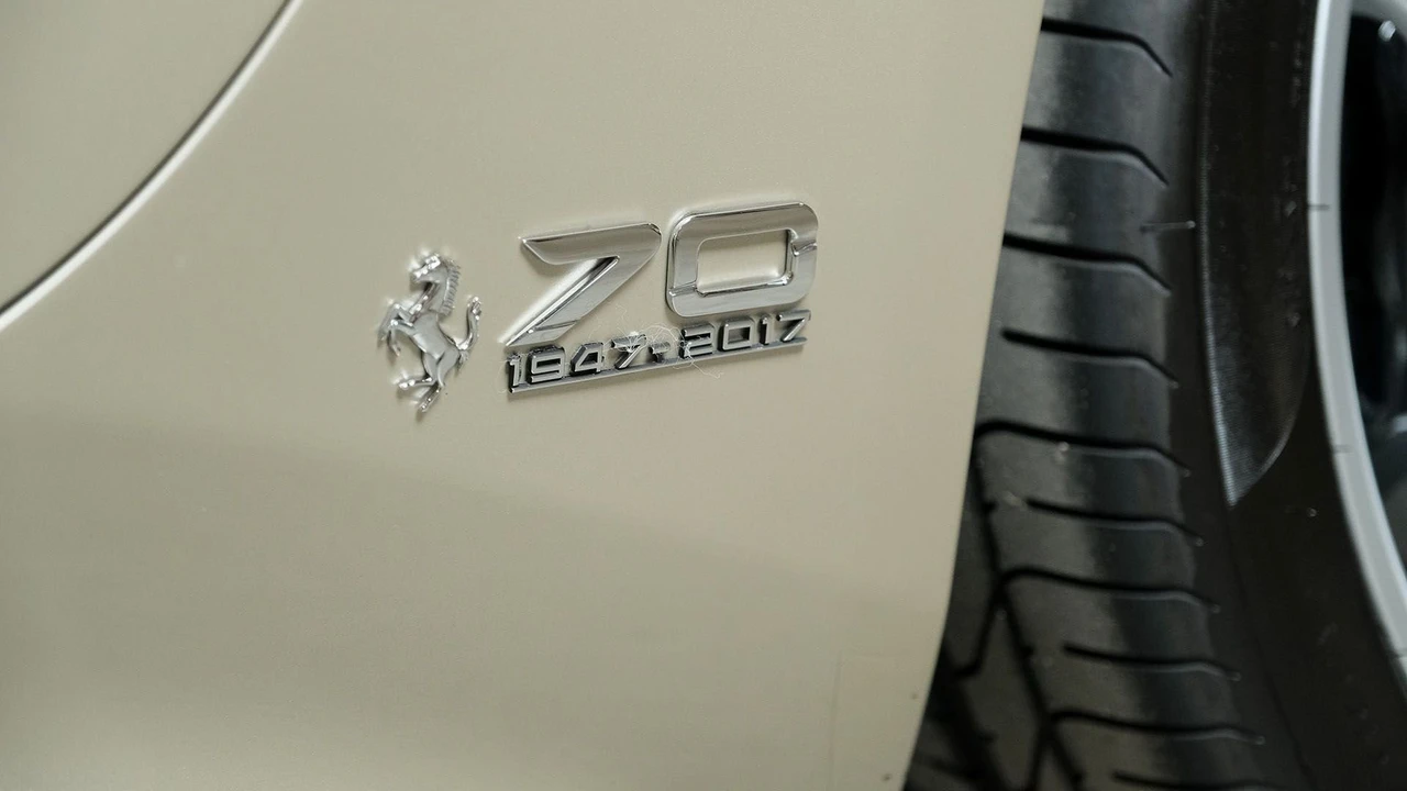 2018 Ferrari California T - Image 23 of 31