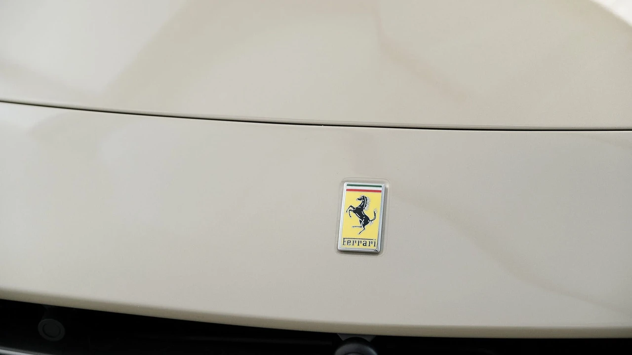 2018 Ferrari California T - Image 17 of 31