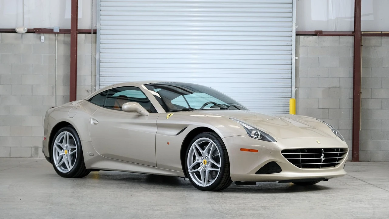 2018 Ferrari California T - Image 6 of 31