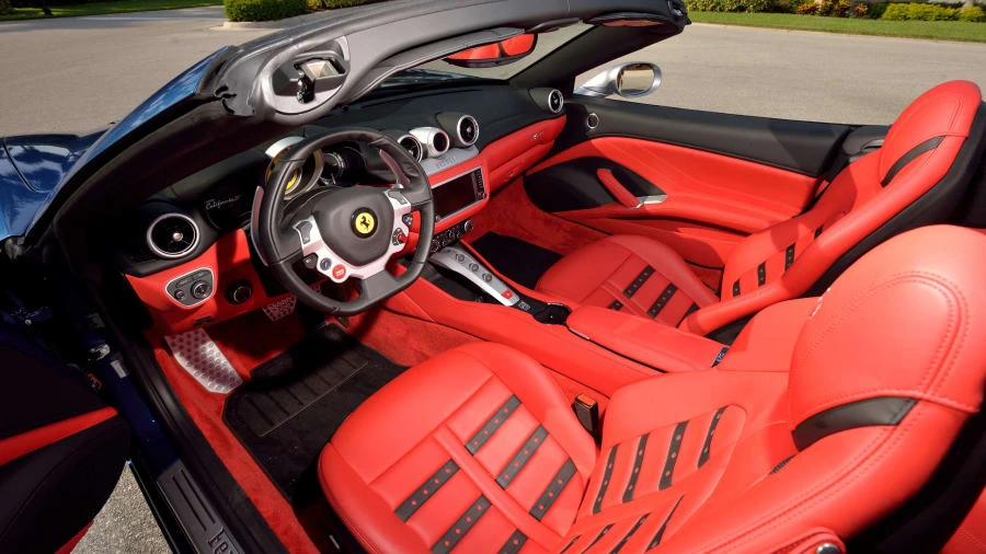 2018 Ferrari California T - Image 4 of 20