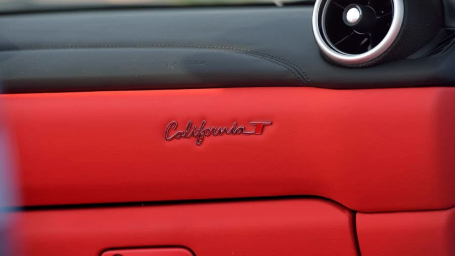 2018 Ferrari California T - Image 15 of 20