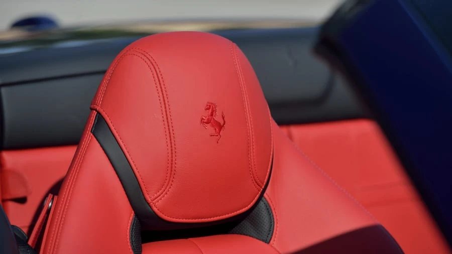 2018 Ferrari California T - Image 17 of 20