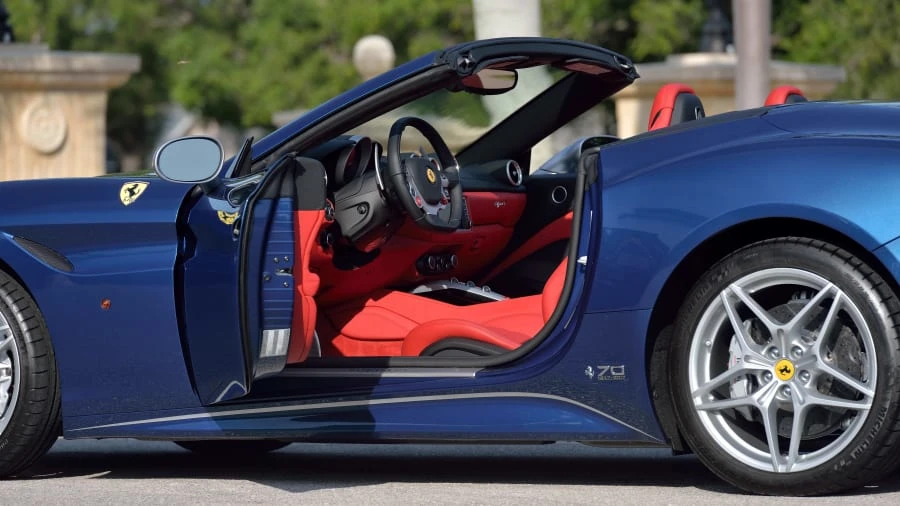 2018 Ferrari California T - Image 19 of 20