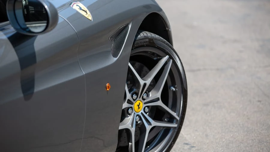2018 Ferrari California T - Image 9 of 20