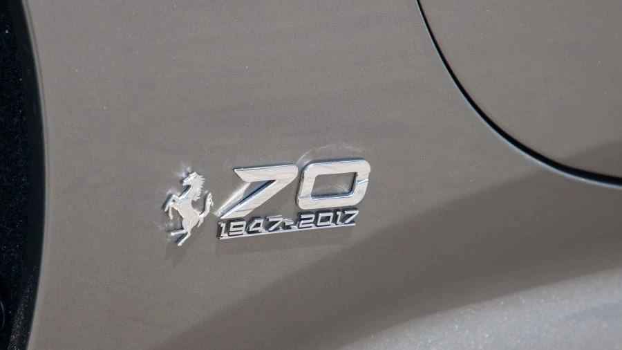 2018 Ferrari California T - Image 10 of 20