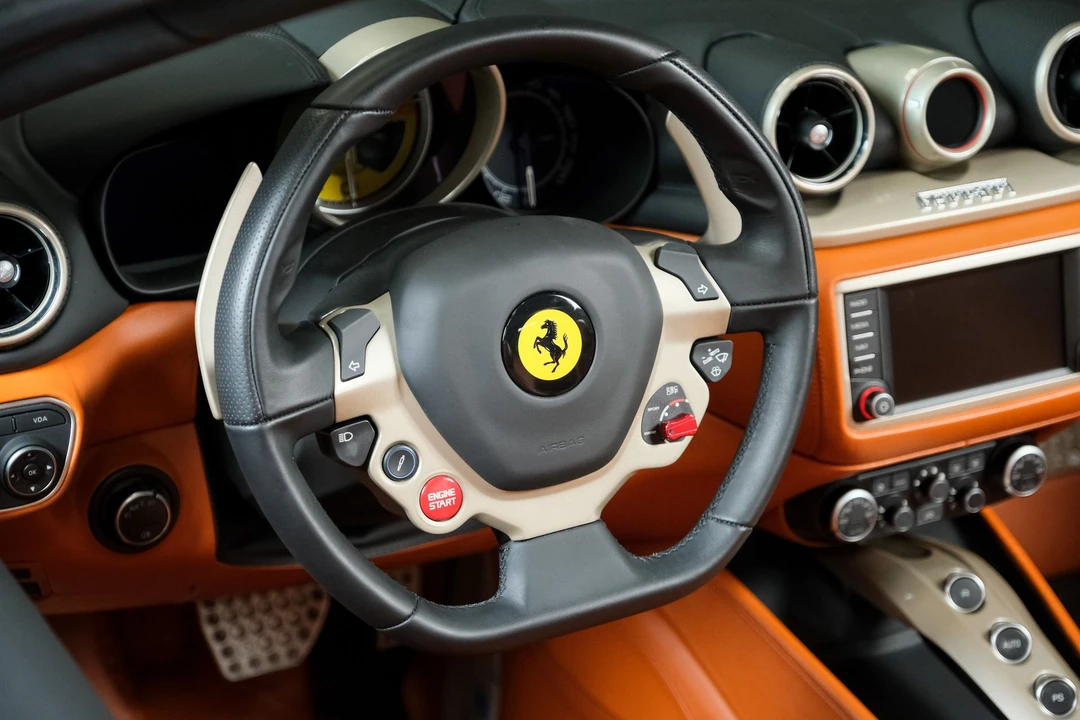 2018 Ferrari California T - Image 19 of 26
