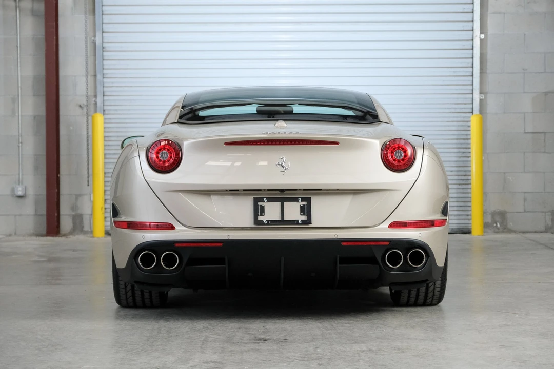 2018 Ferrari California T - Image 10 of 26