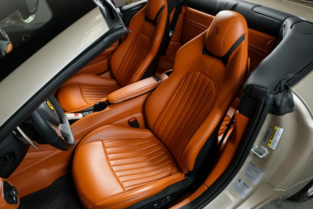 2018 Ferrari California T - Image 23 of 26