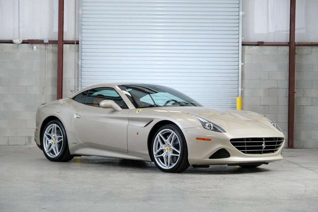 2018 Ferrari California T - Image 12 of 26