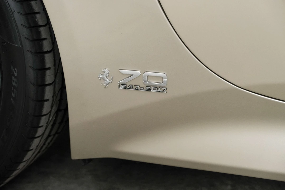 2018 Ferrari California T - Image 15 of 26