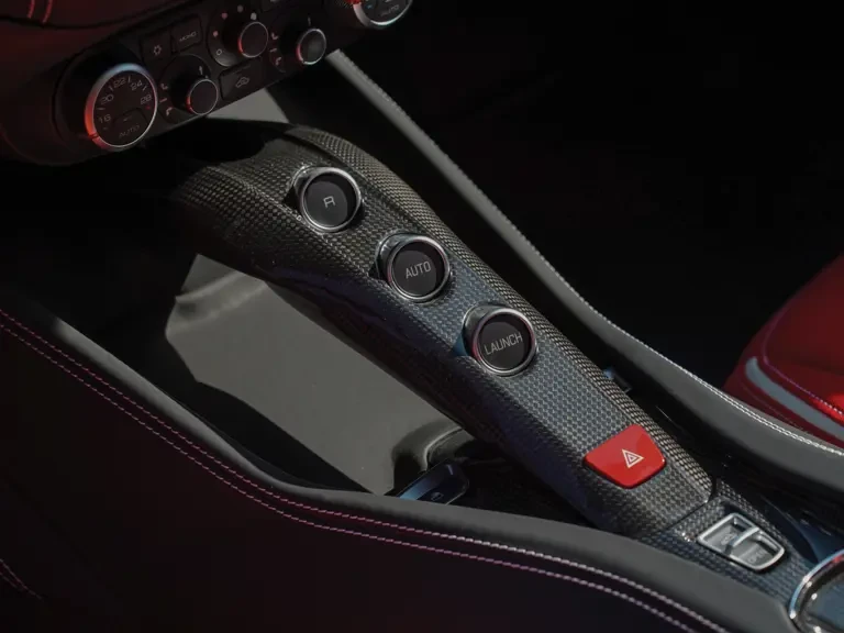 2018 Ferrari California T - Image 16 of 31