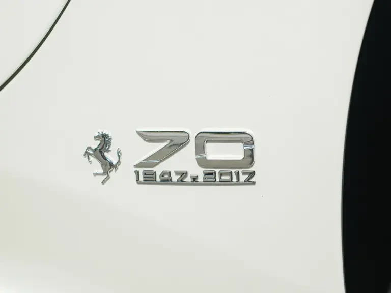 2018 Ferrari California T - Image 8 of 31