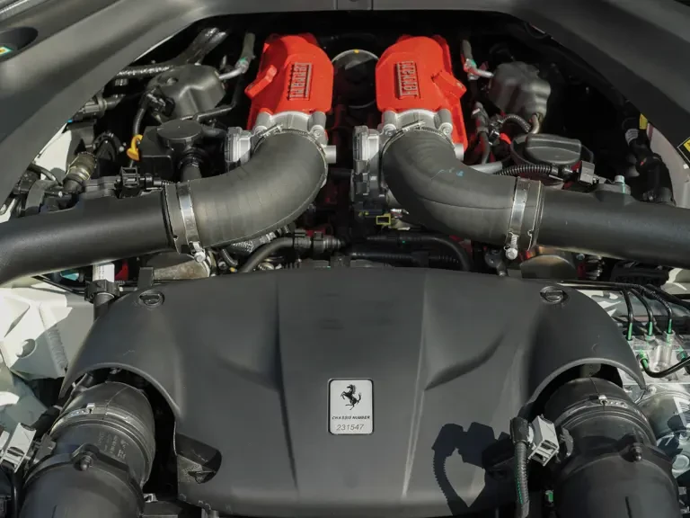 2018 Ferrari California T - Image 4 of 31