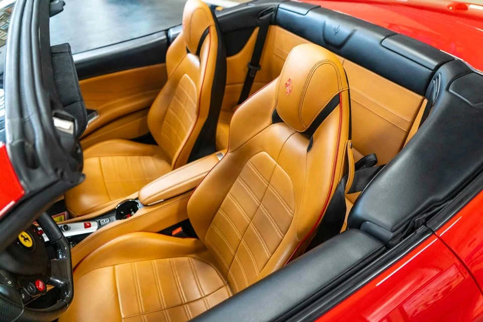 2018 Ferrari California T - Image 4 of 4