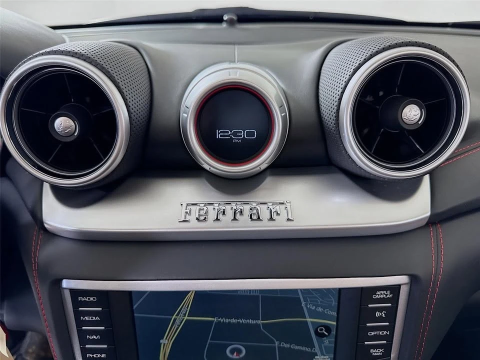 2018 Ferrari California T - Image 17 of 20