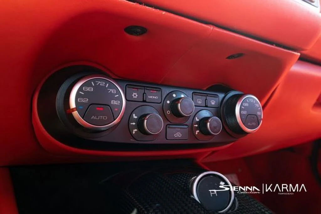 2018 Ferrari California T - Image 30 of 31