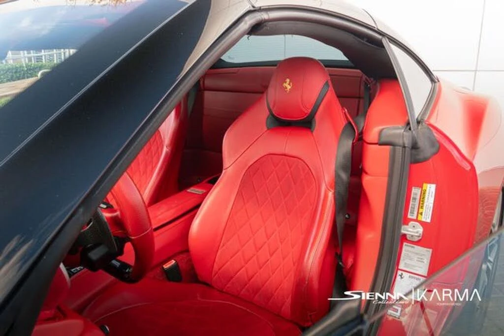 2018 Ferrari California T - Image 14 of 31