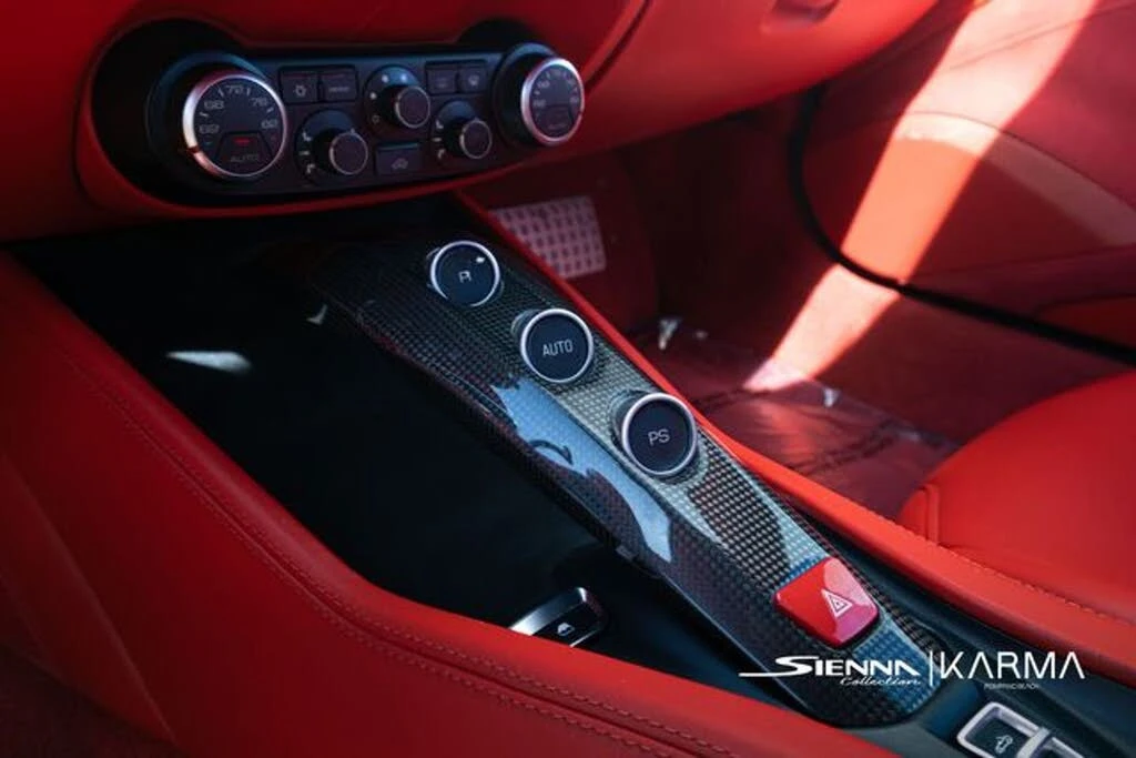 2018 Ferrari California T - Image 26 of 31