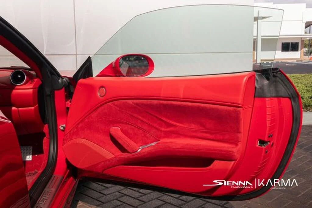 2018 Ferrari California T - Image 31 of 31