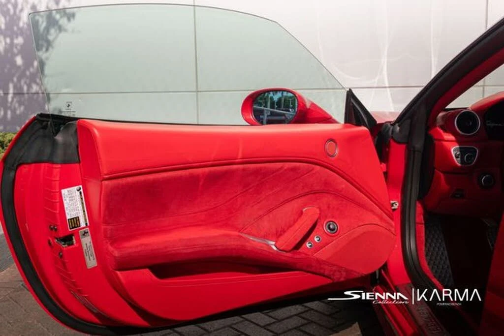 2018 Ferrari California T - Image 9 of 31
