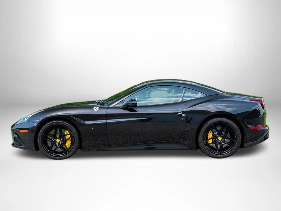 2018 Ferrari California T - Image 3 of 31
