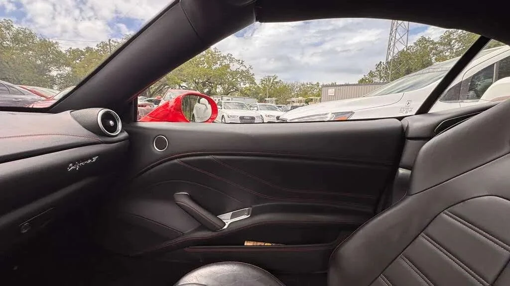 2018 Ferrari California T - Image 15 of 18