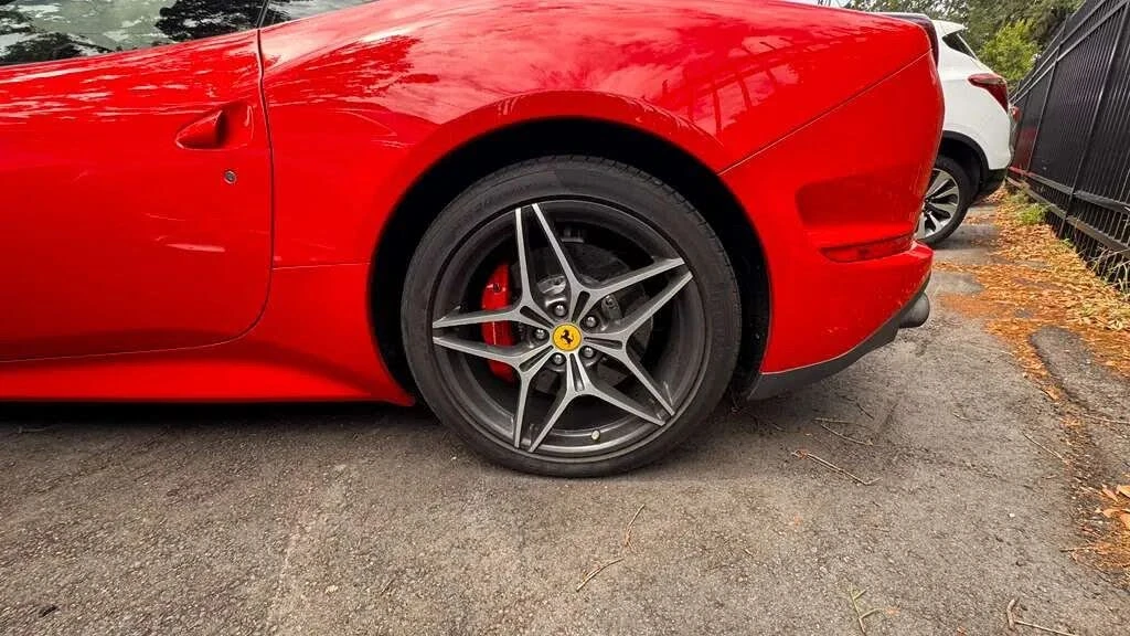 2018 Ferrari California T - Image 10 of 18