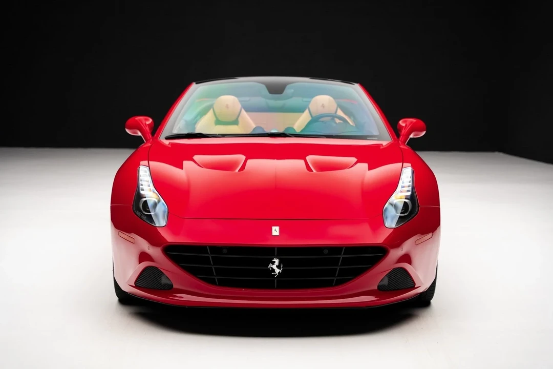 2018 Ferrari California T - Image 8 of 12
