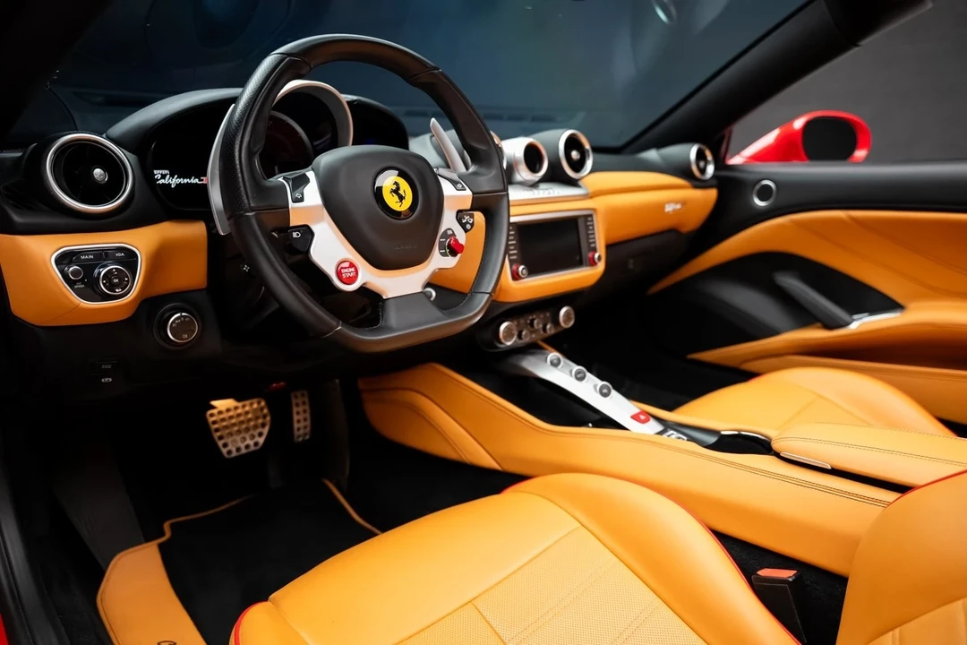 2018 Ferrari California T - Image 2 of 12