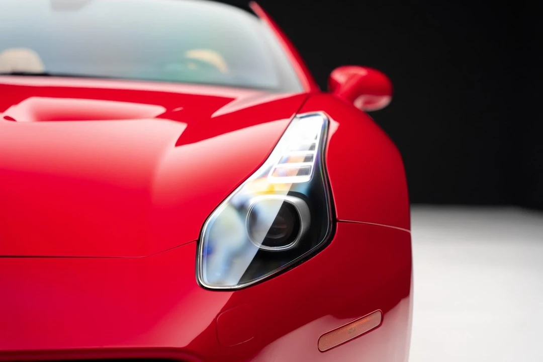 2018 Ferrari California T - Image 11 of 12