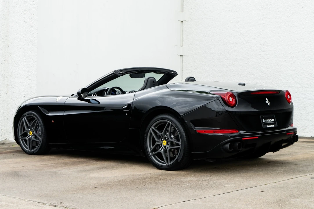 2018 Ferrari California T - Image 9 of 31