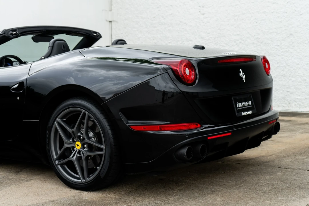 2018 Ferrari California T - Image 30 of 31