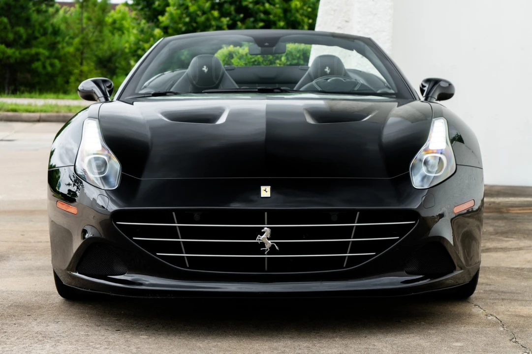2018 Ferrari California T - Image 27 of 31