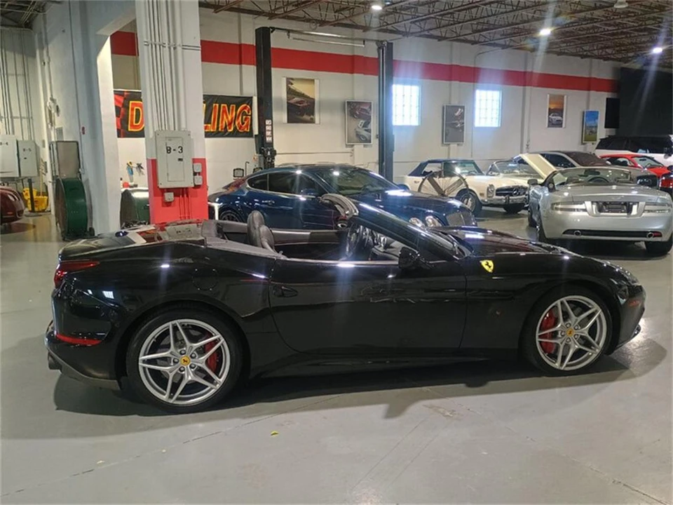 2018 Ferrari California T - Image 7 of 31