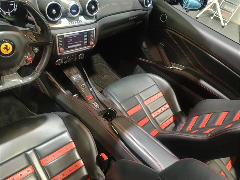 2018 Ferrari California T - Image 25 of 31